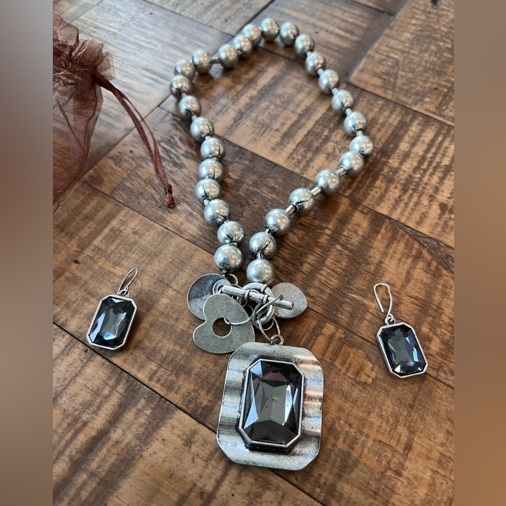 Chunky charm necklace and matching earrings